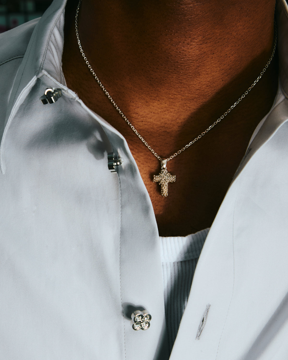 CROSS CHAIN NECKLACE