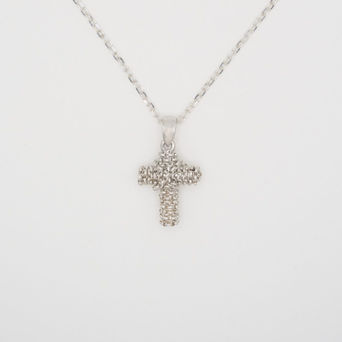 CROSS CHAIN NECKLACE